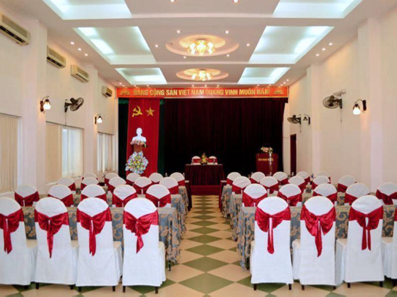 Готель Vuong Hoan Вінь Екстер'єр фото